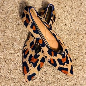 Leopard Big Cat Points Flats